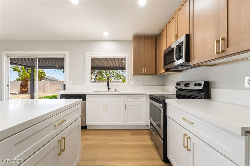 3572 Tempe, Las Vegas, NV 89103