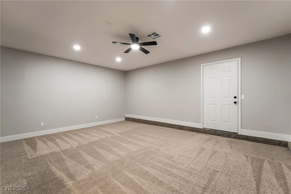 3572 Tempe, Las Vegas, NV 89103
