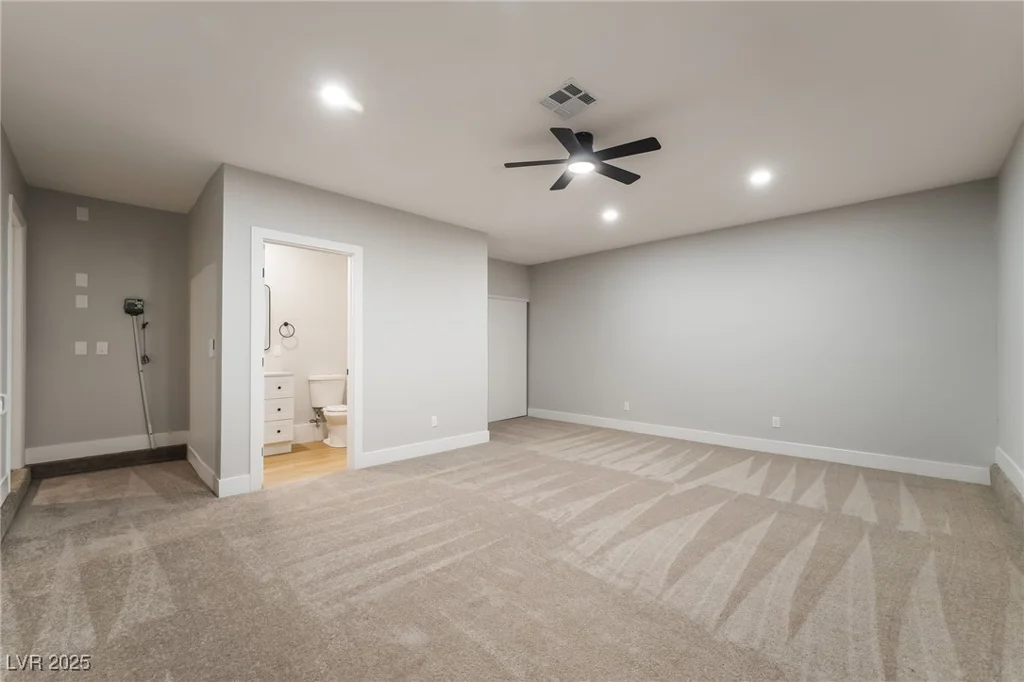 3572 Tempe, Las Vegas, NV 89103