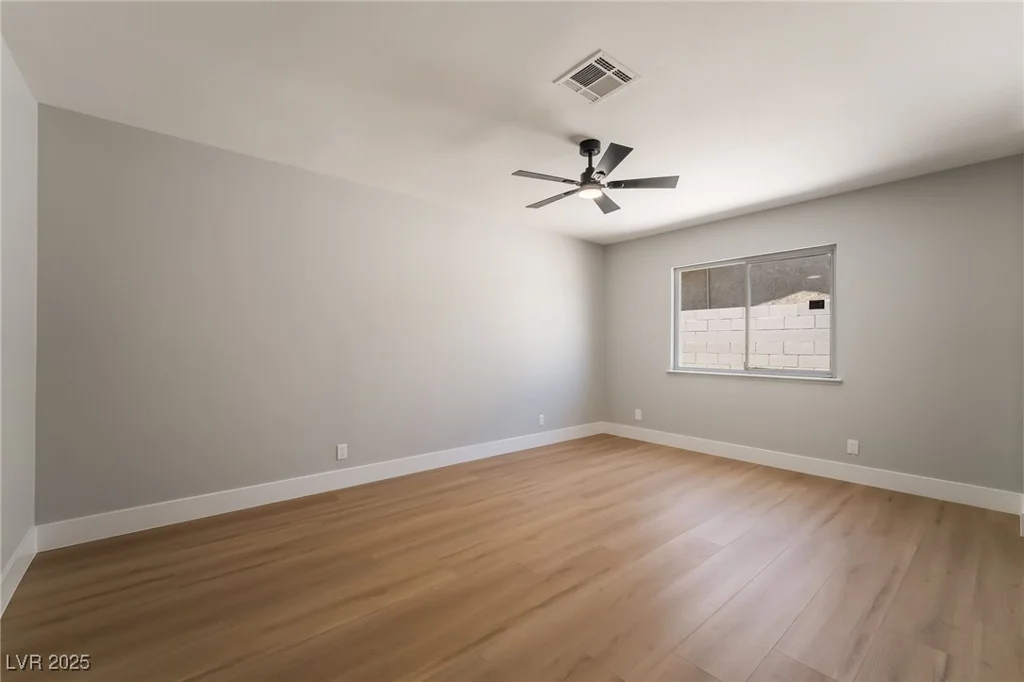 3572 Tempe, Las Vegas, NV 89103