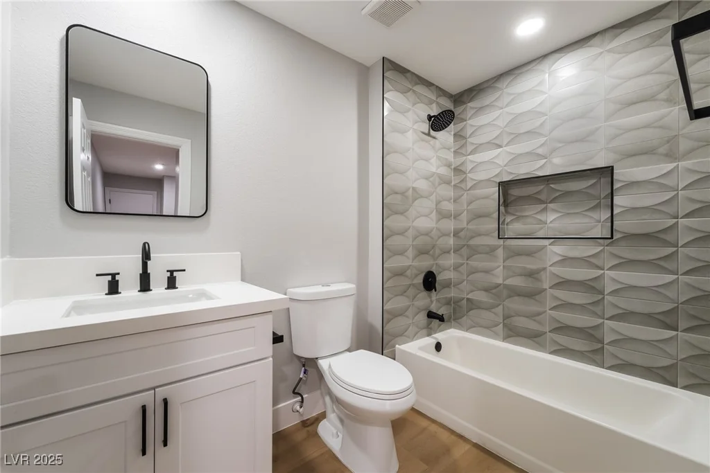 3572 Tempe, Las Vegas, NV 89103