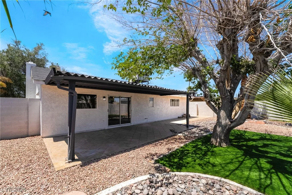 3572 Tempe, Las Vegas, NV 89103