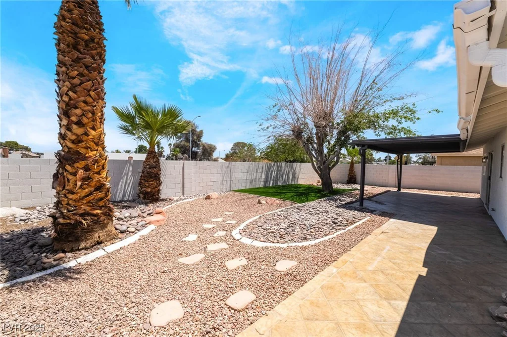 3572 Tempe, Las Vegas, NV 89103