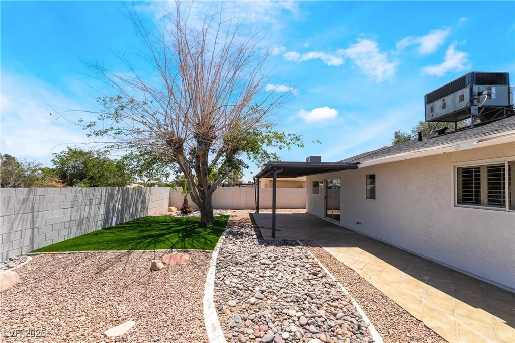 3572 Tempe, Las Vegas, NV 89103
