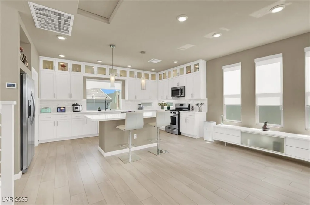 8060 Haywood Estate, Las Vegas, NV 89113