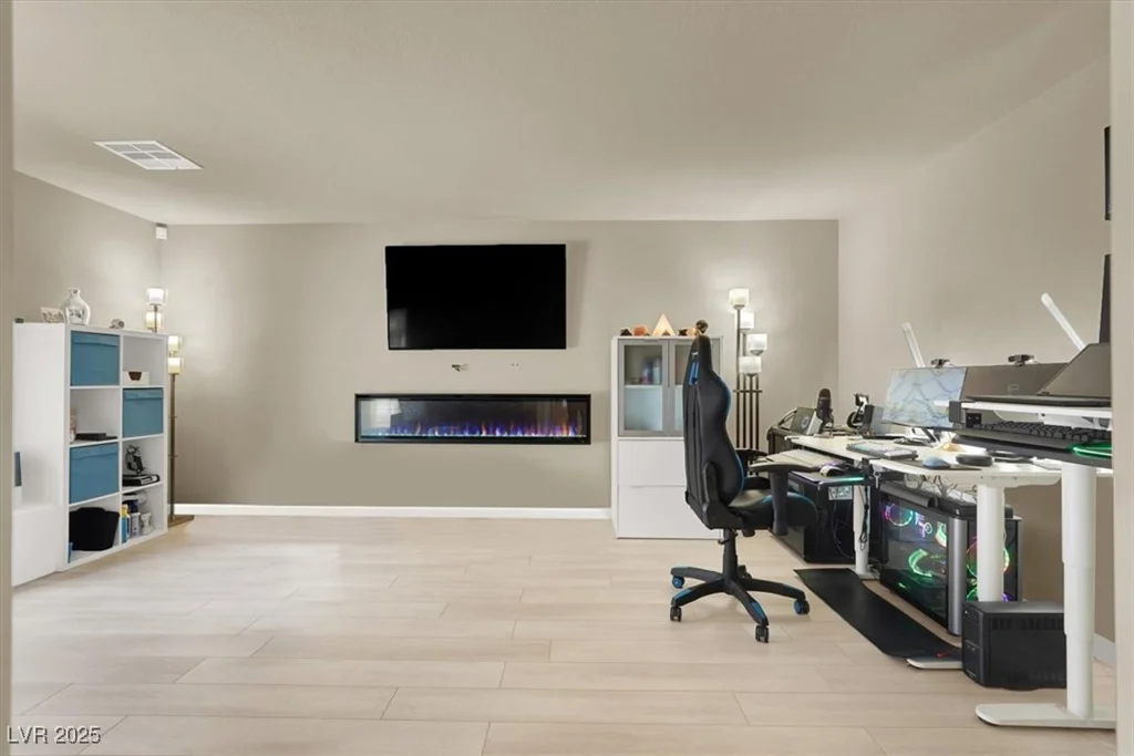 8060 Haywood Estate, Las Vegas, NV 89113