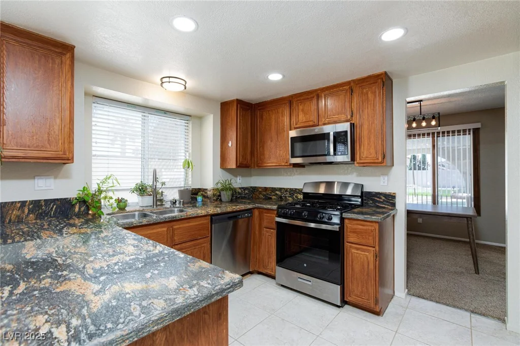 9817 Dardanelle, Las Vegas, NV 89117