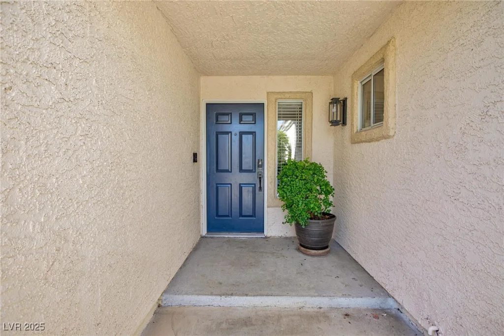 9817 Dardanelle, Las Vegas, NV 89117