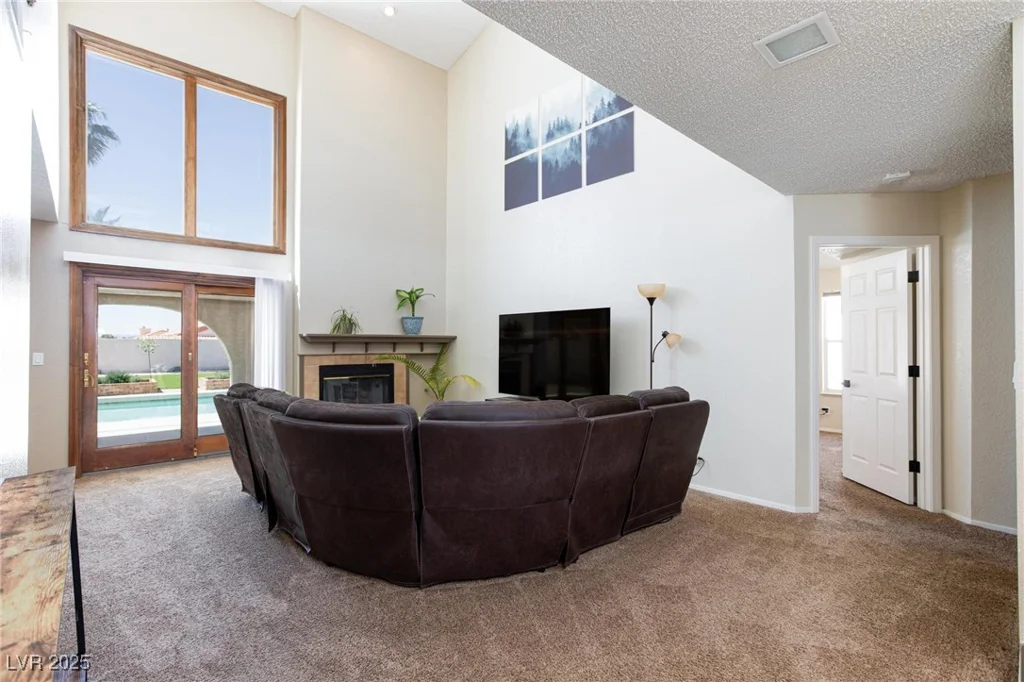 9817 Dardanelle, Las Vegas, NV 89117
