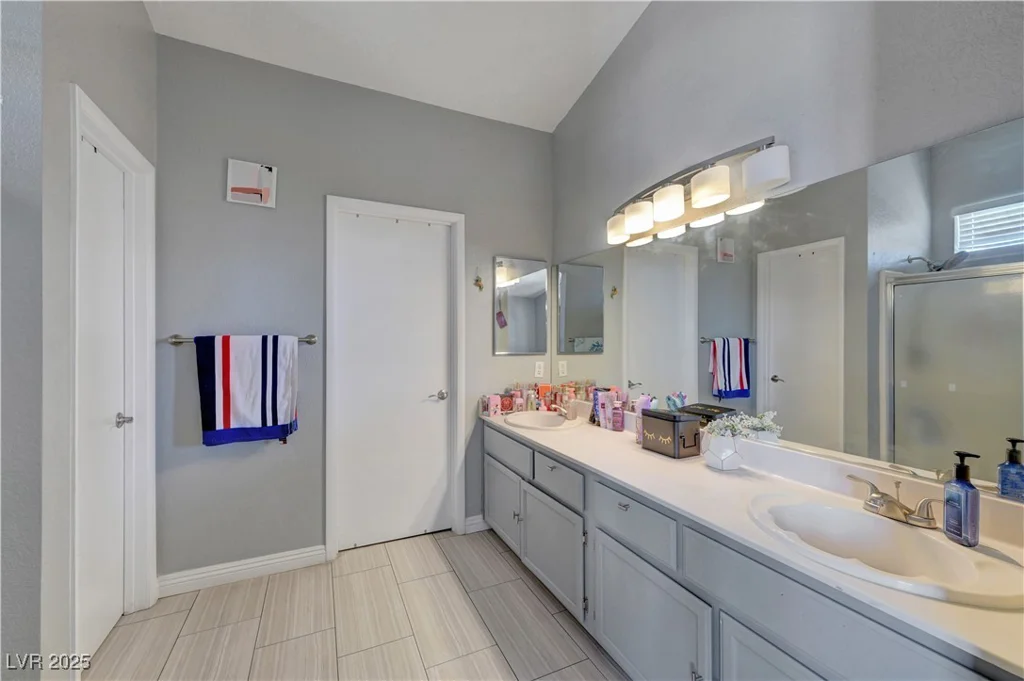 1809 Solana Del Norte, North Las Vegas, NV 89031