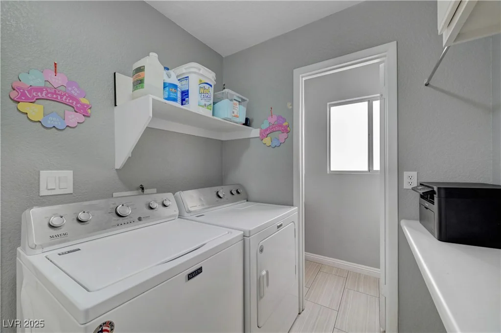 1809 Solana Del Norte, North Las Vegas, NV 89031