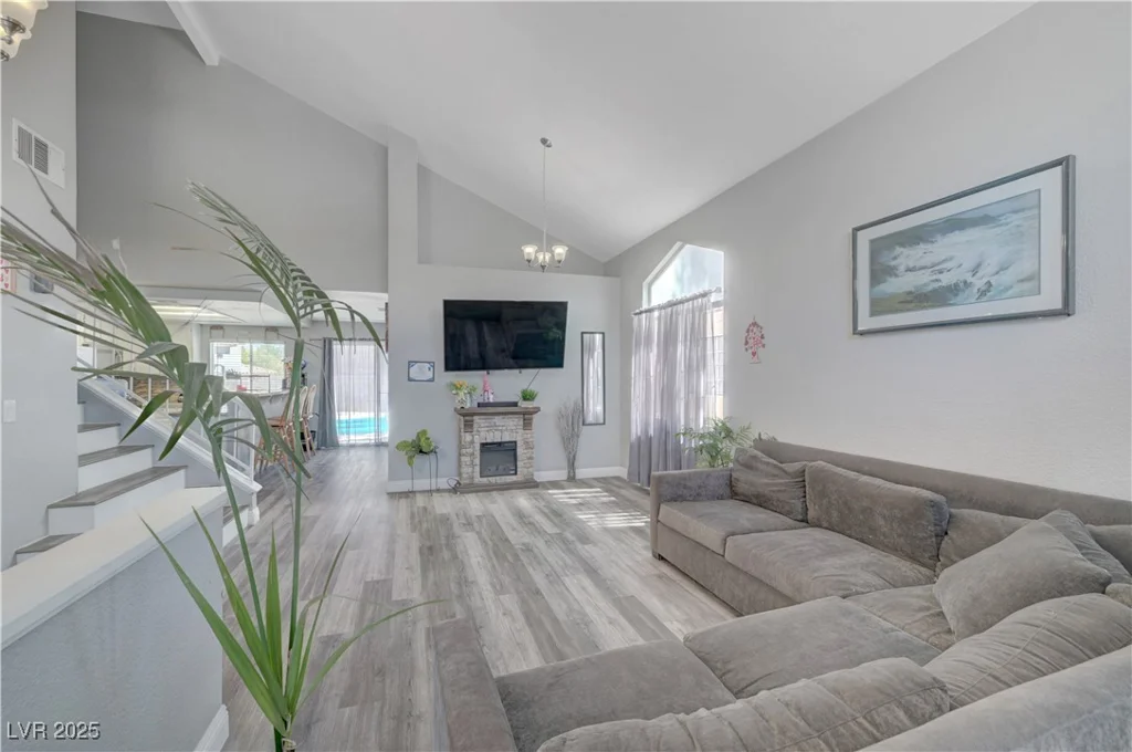 1809 Solana Del Norte, North Las Vegas, NV 89031