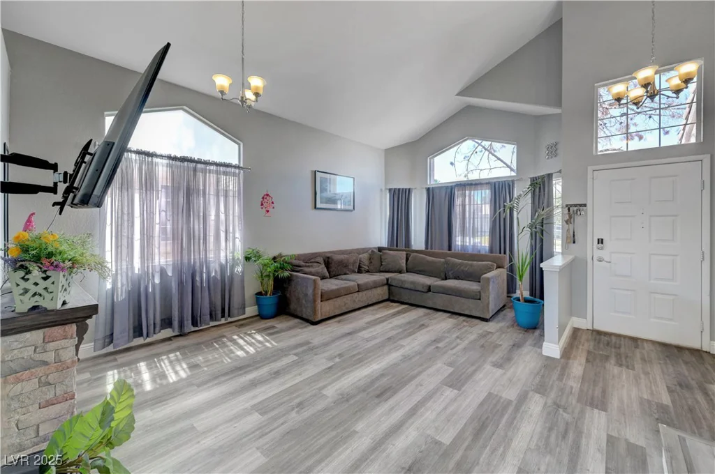 1809 Solana Del Norte, North Las Vegas, NV 89031