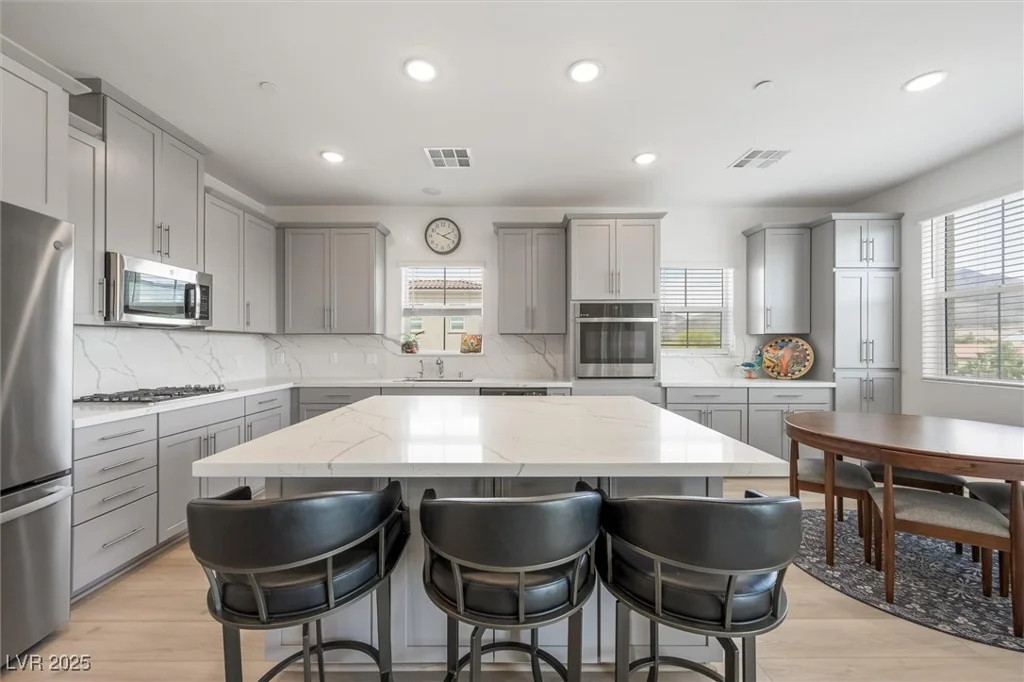 2555 Hampton, Henderson, NV 89052