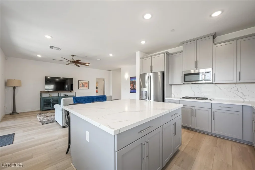 2555 Hampton, Henderson, NV 89052