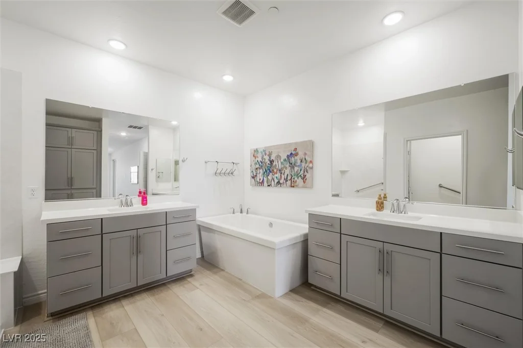 2555 Hampton, Henderson, NV 89052