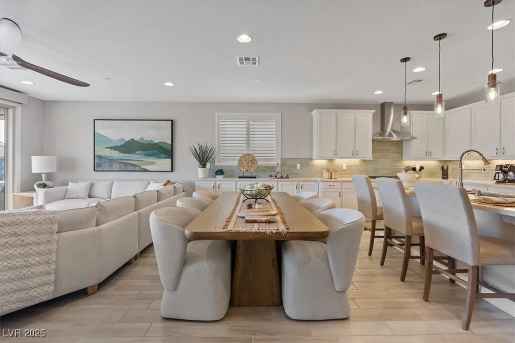 305 Via Del Duomo, Henderson, NV 89011