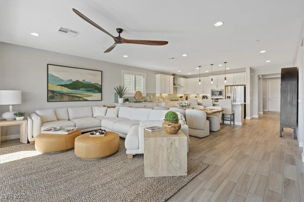 305 Via Del Duomo, Henderson, NV 89011