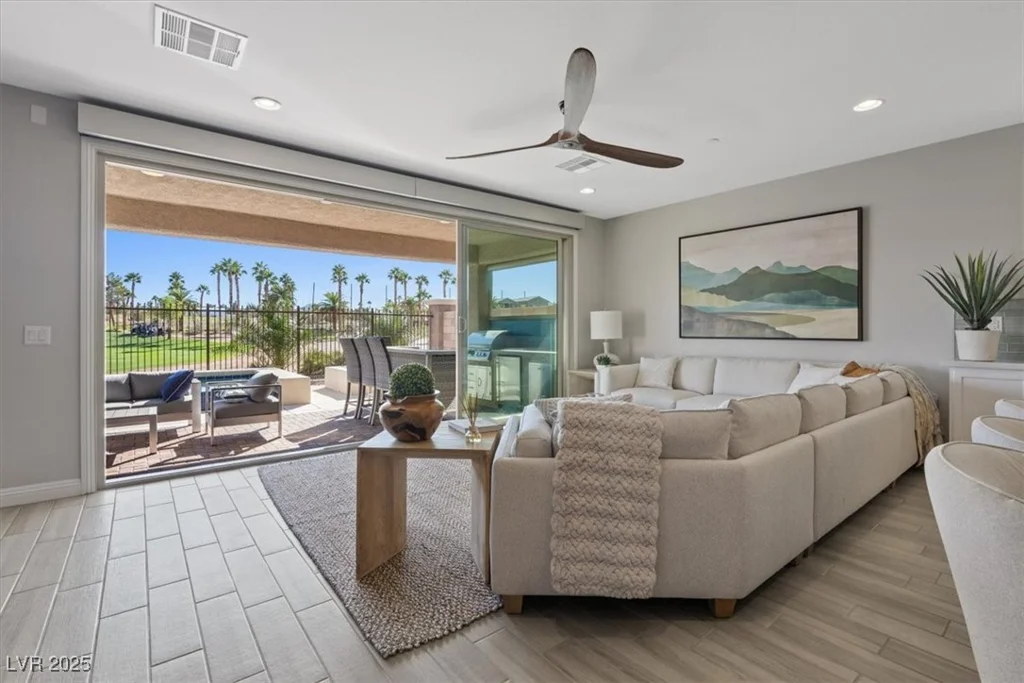 305 Via Del Duomo, Henderson, NV 89011