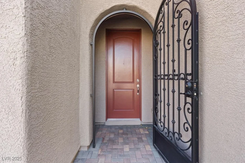 305 Via Del Duomo, Henderson, NV 89011