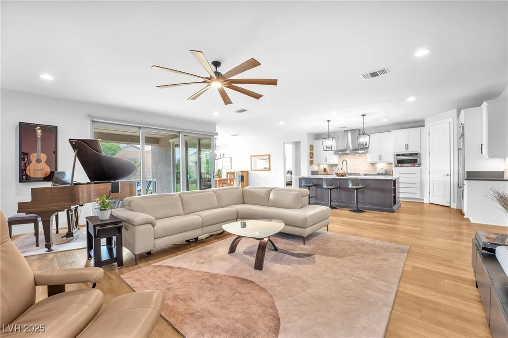 10601 Skye Arroyo, Las Vegas, NV 89166