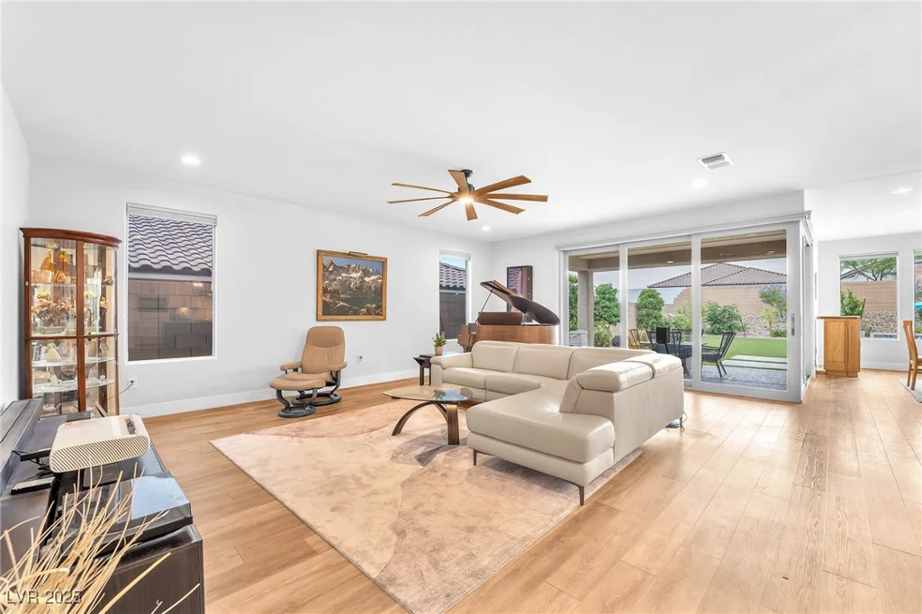 10601 Skye Arroyo, Las Vegas, NV 89166