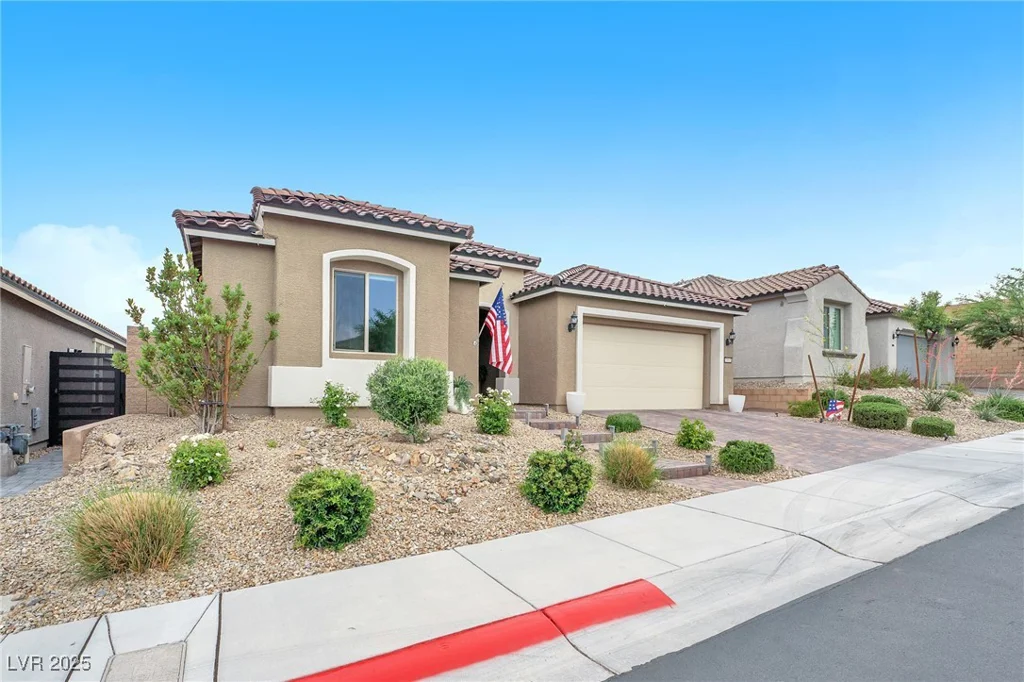 10601 Skye Arroyo, Las Vegas, NV 89166