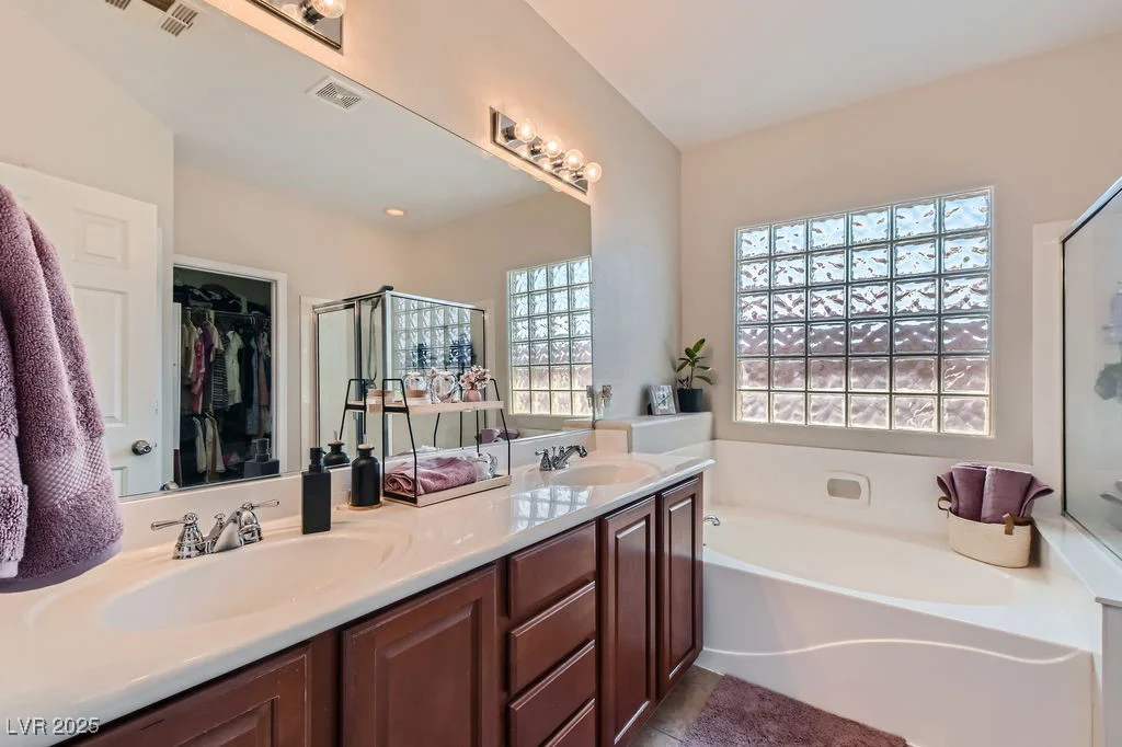 6446 Button Quail, North Las Vegas, NV 89084
