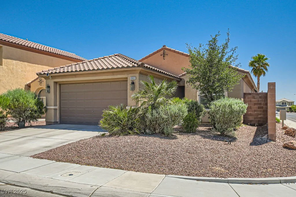 6446 Button Quail, North Las Vegas, NV 89084