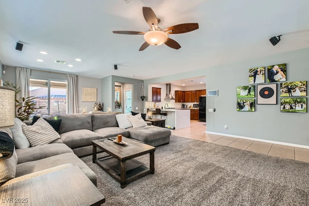 6446 Button Quail, North Las Vegas, NV 89084