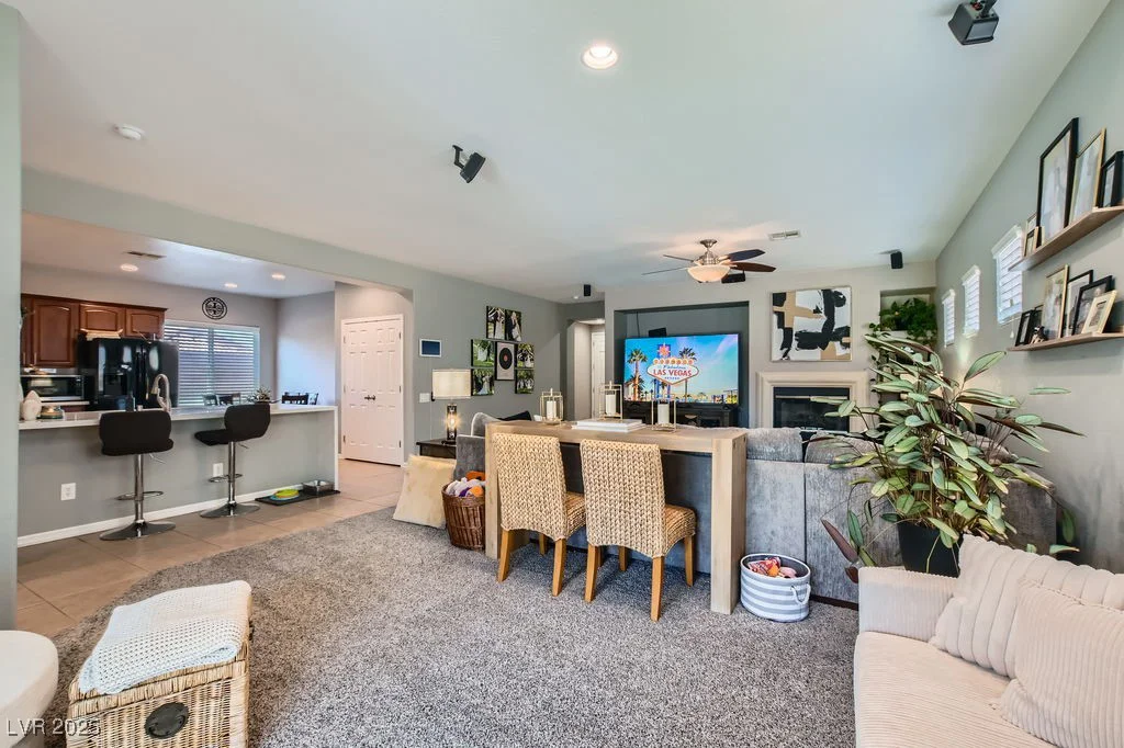 6446 Button Quail, North Las Vegas, NV 89084