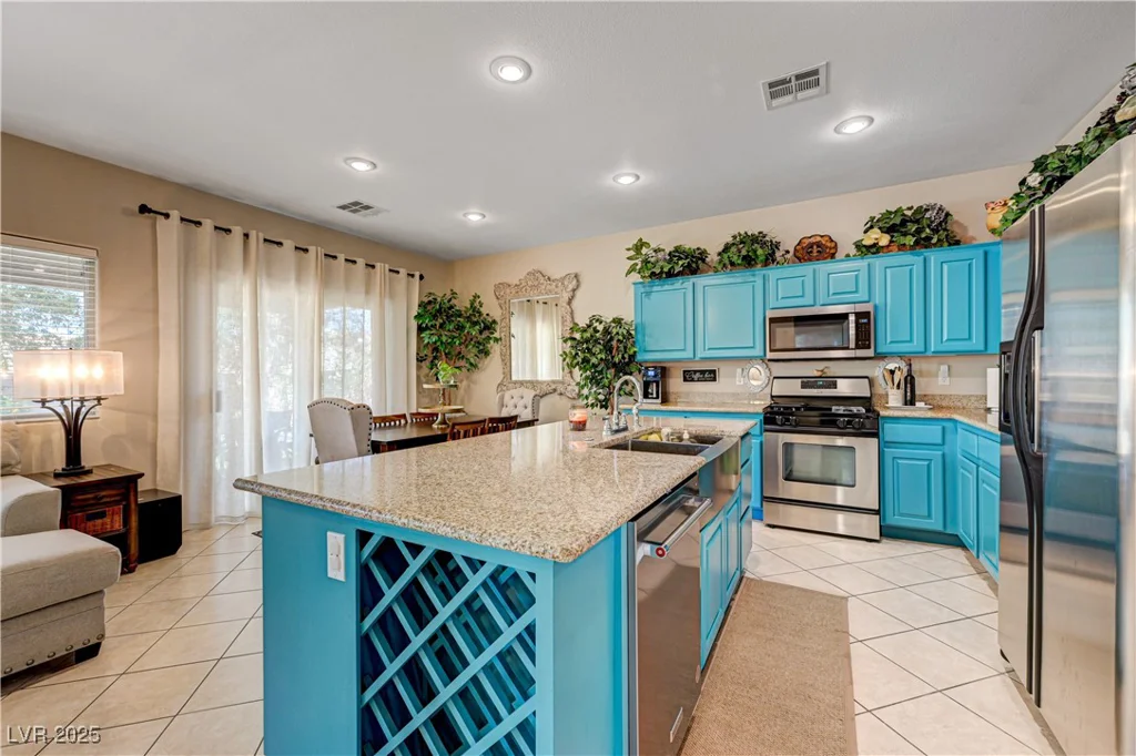 724 Smokey Mountain, Henderson, NV 89012