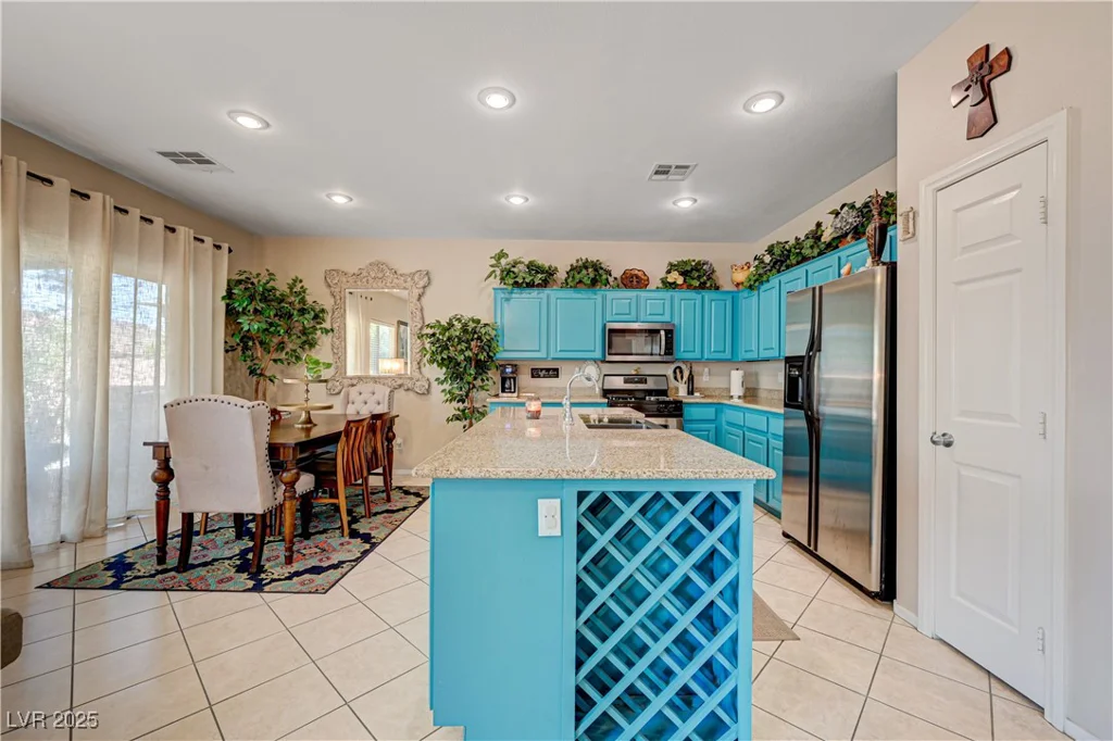 724 Smokey Mountain, Henderson, NV 89012