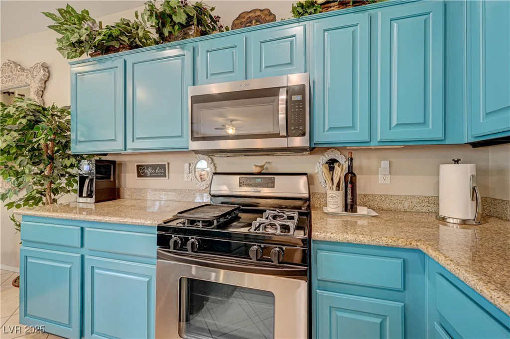 724 Smokey Mountain, Henderson, NV 89012