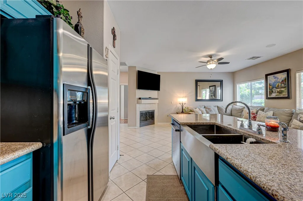 724 Smokey Mountain, Henderson, NV 89012