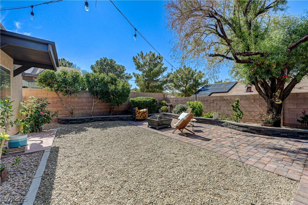 724 Smokey Mountain, Henderson, NV 89012