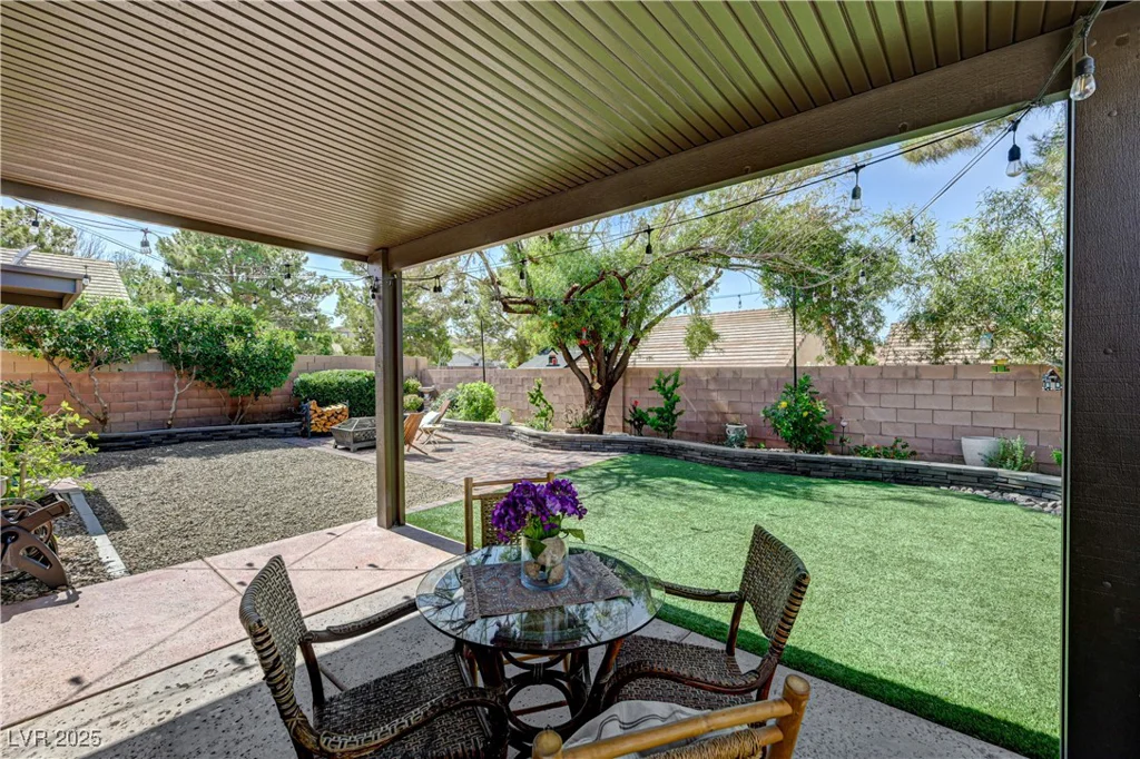 724 Smokey Mountain, Henderson, NV 89012