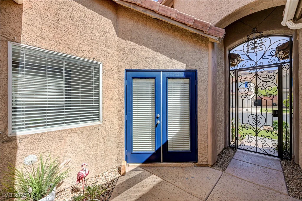 724 Smokey Mountain, Henderson, NV 89012