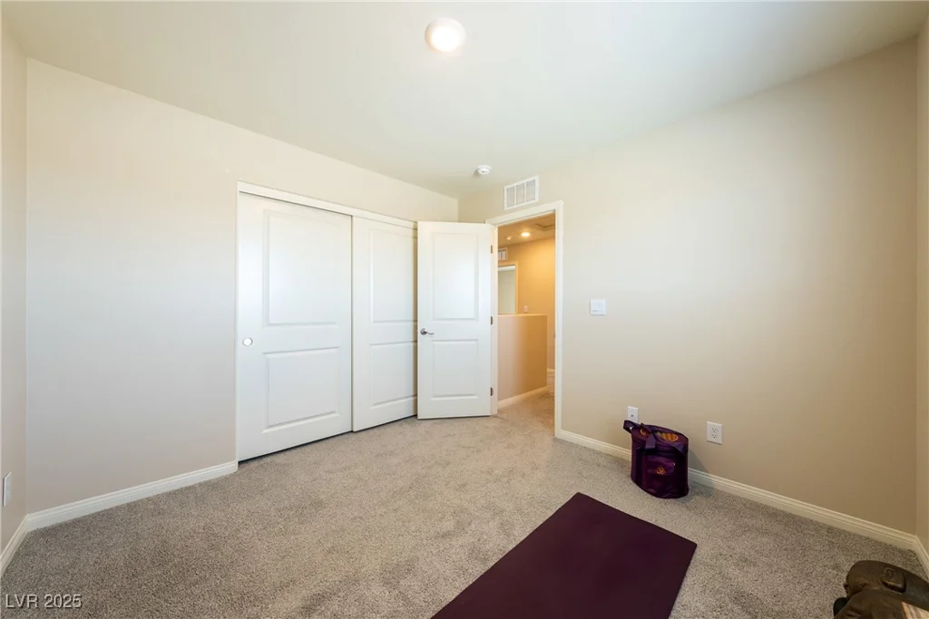 440 Blue Lark, Henderson, NV 89011