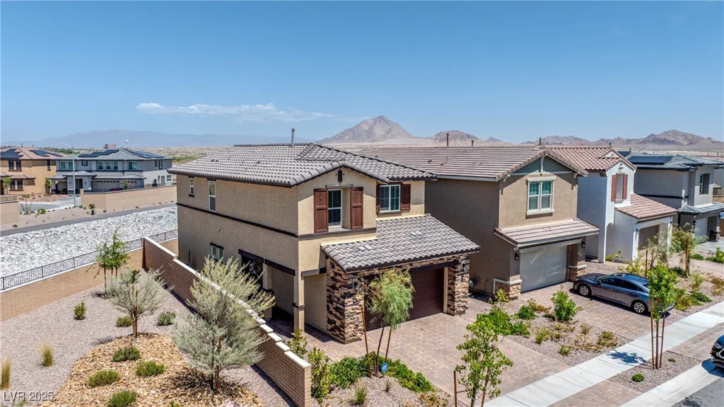 440 Blue Lark, Henderson, NV 89011