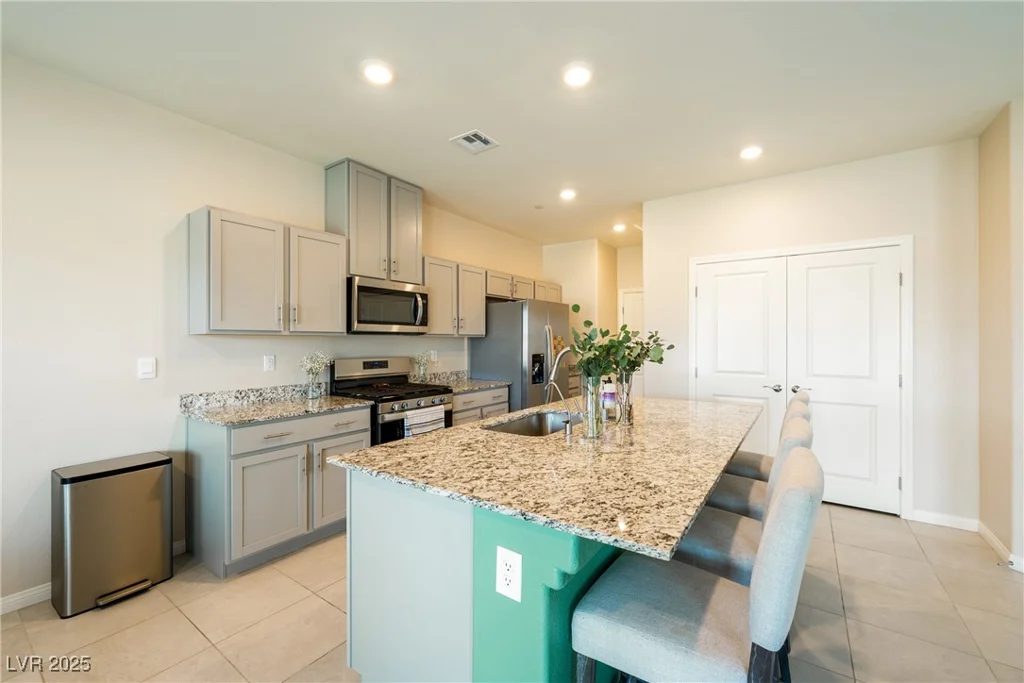 440 Blue Lark, Henderson, NV 89011