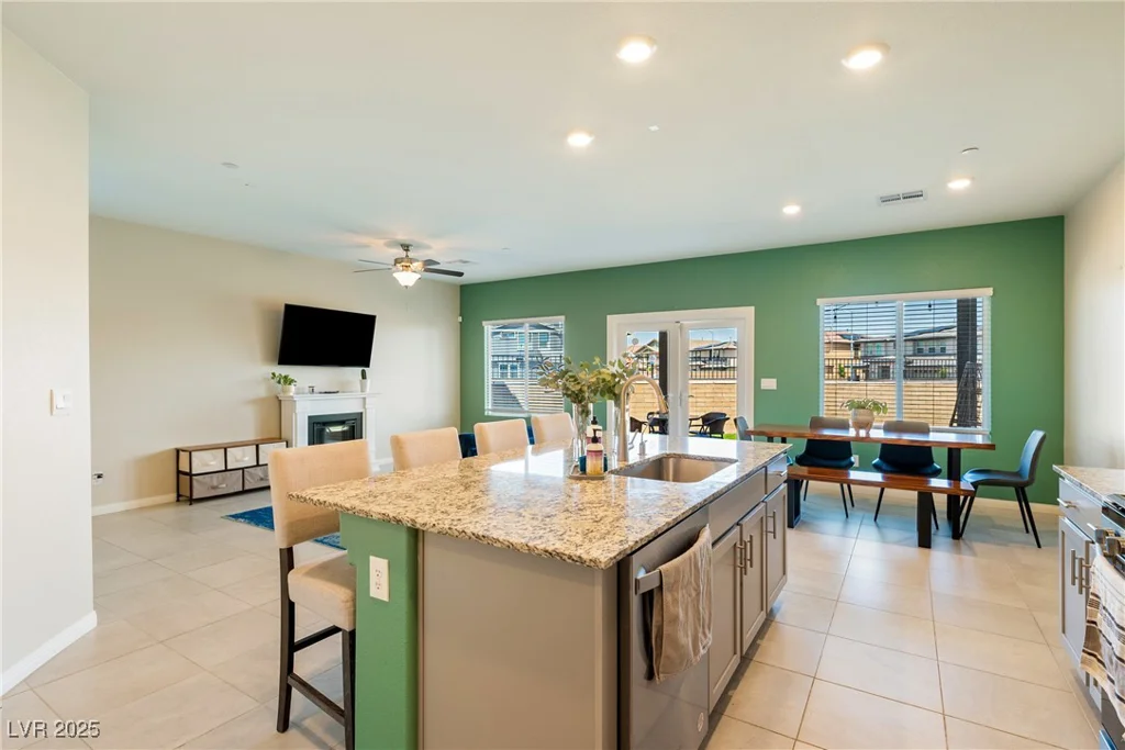 440 Blue Lark, Henderson, NV 89011
