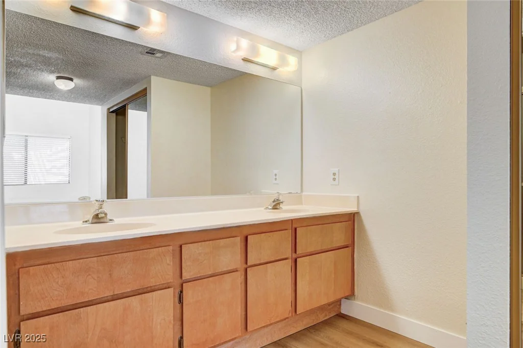 8233 Willeta, Las Vegas, NV 89145