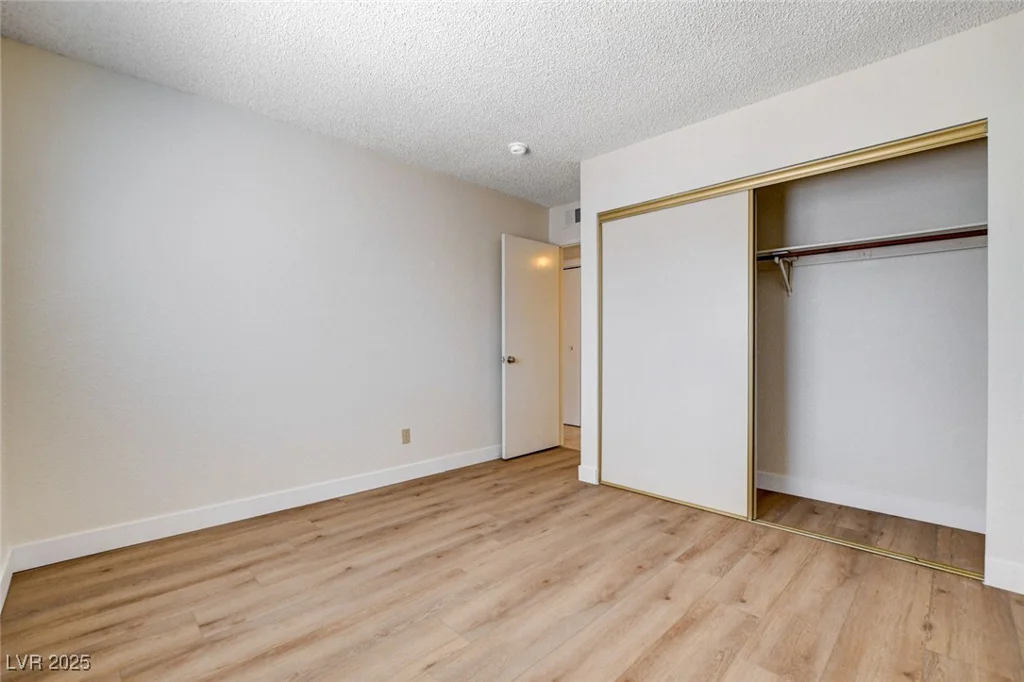 8233 Willeta, Las Vegas, NV 89145