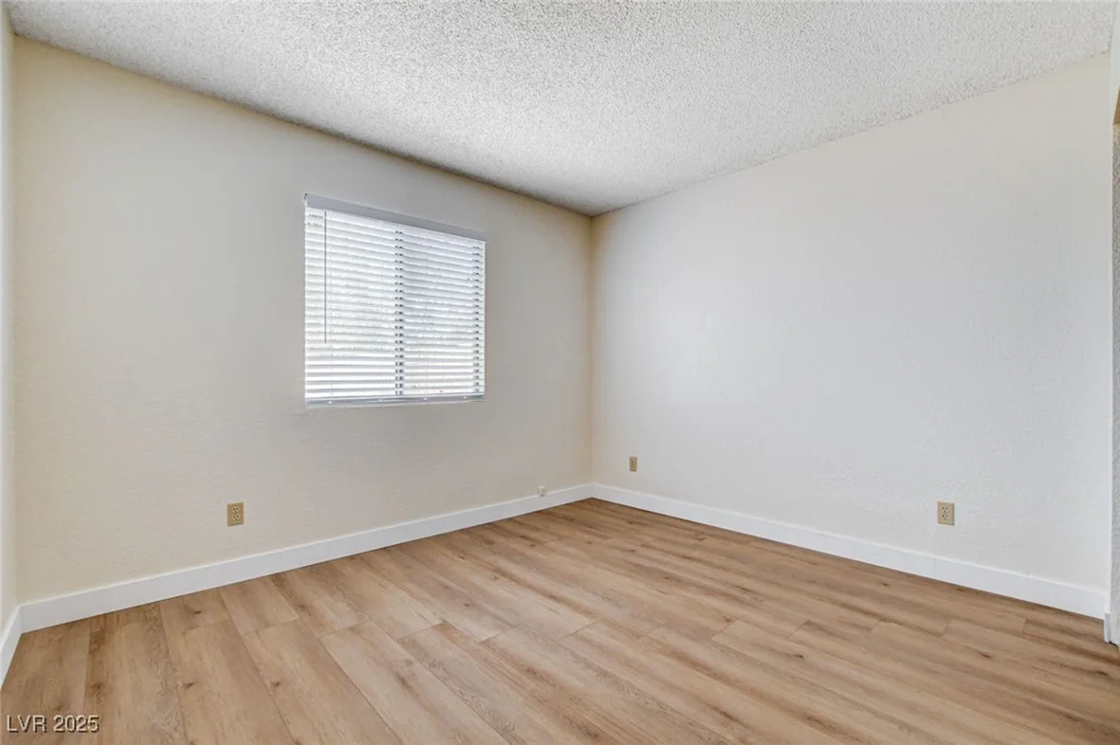 8233 Willeta, Las Vegas, NV 89145