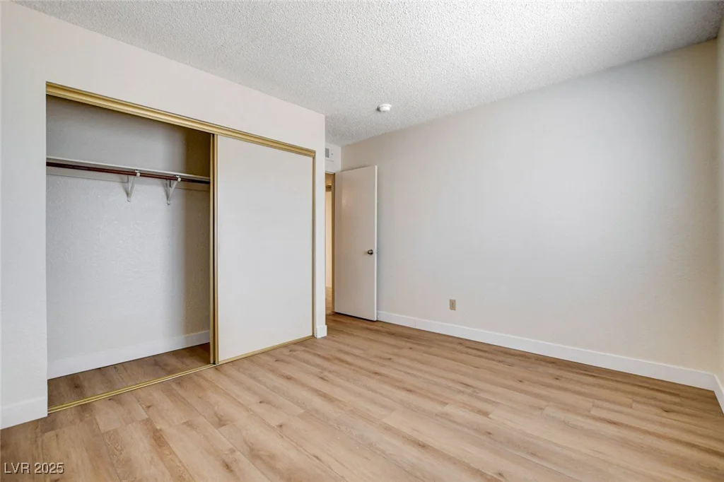 8233 Willeta, Las Vegas, NV 89145