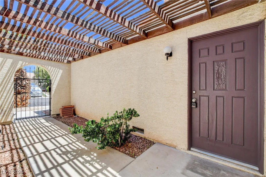 8233 Willeta, Las Vegas, NV 89145