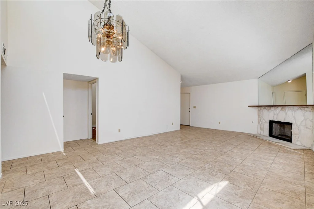 8233 Willeta, Las Vegas, NV 89145