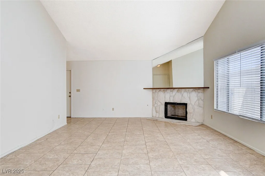 8233 Willeta, Las Vegas, NV 89145
