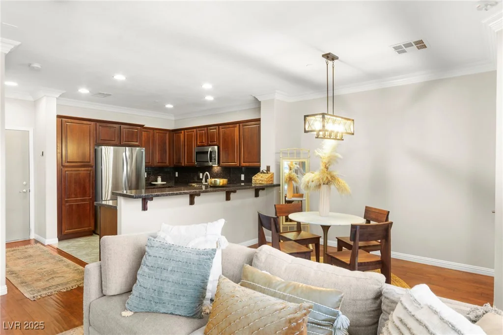 11402 Newton Commons, Las Vegas, NV 89135